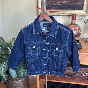 VINTAGE 80s Western Cropped Dark Wash  Denim Jacket Hong Kong 100% Cotton